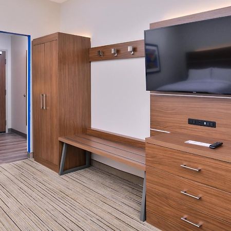 Holiday Inn Express & Suites Farmville By Ihg Eksteriør billede