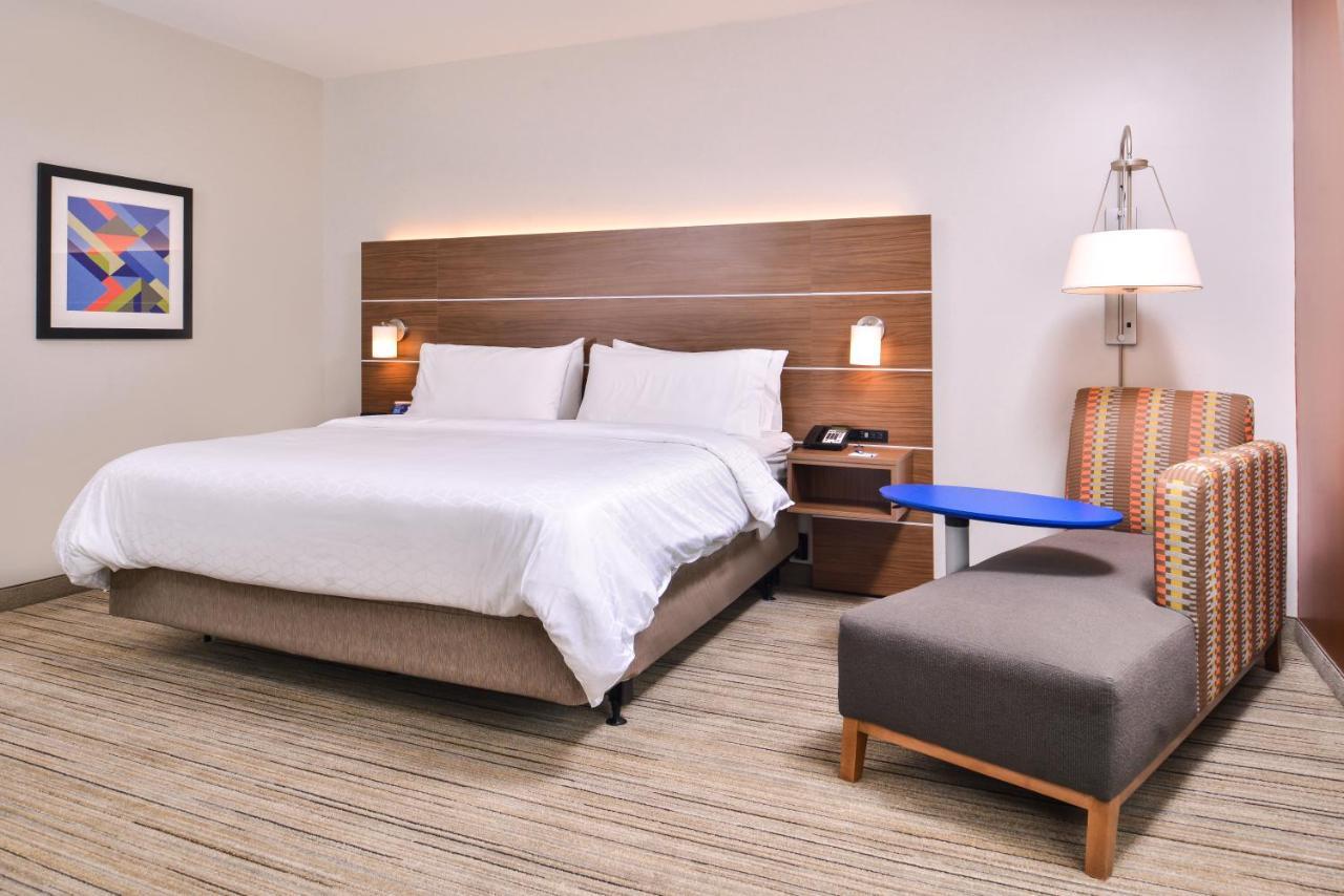 Holiday Inn Express & Suites Farmville By Ihg Eksteriør billede