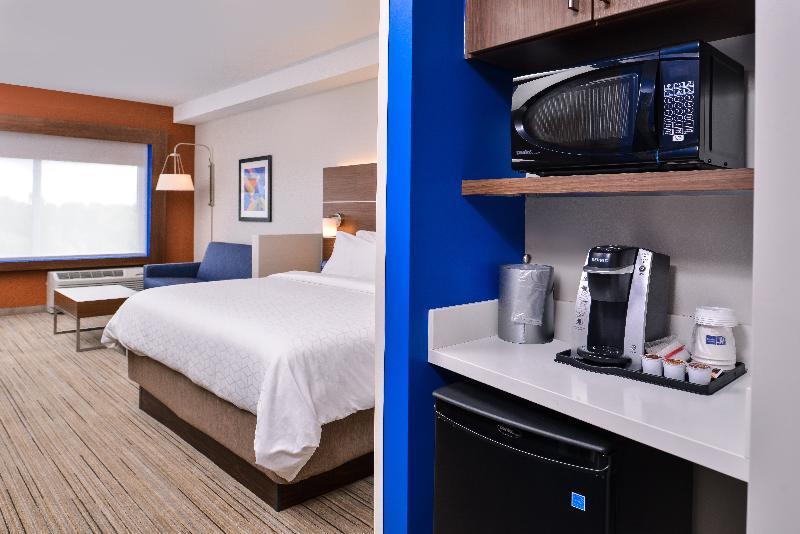 Holiday Inn Express & Suites Farmville By Ihg Eksteriør billede